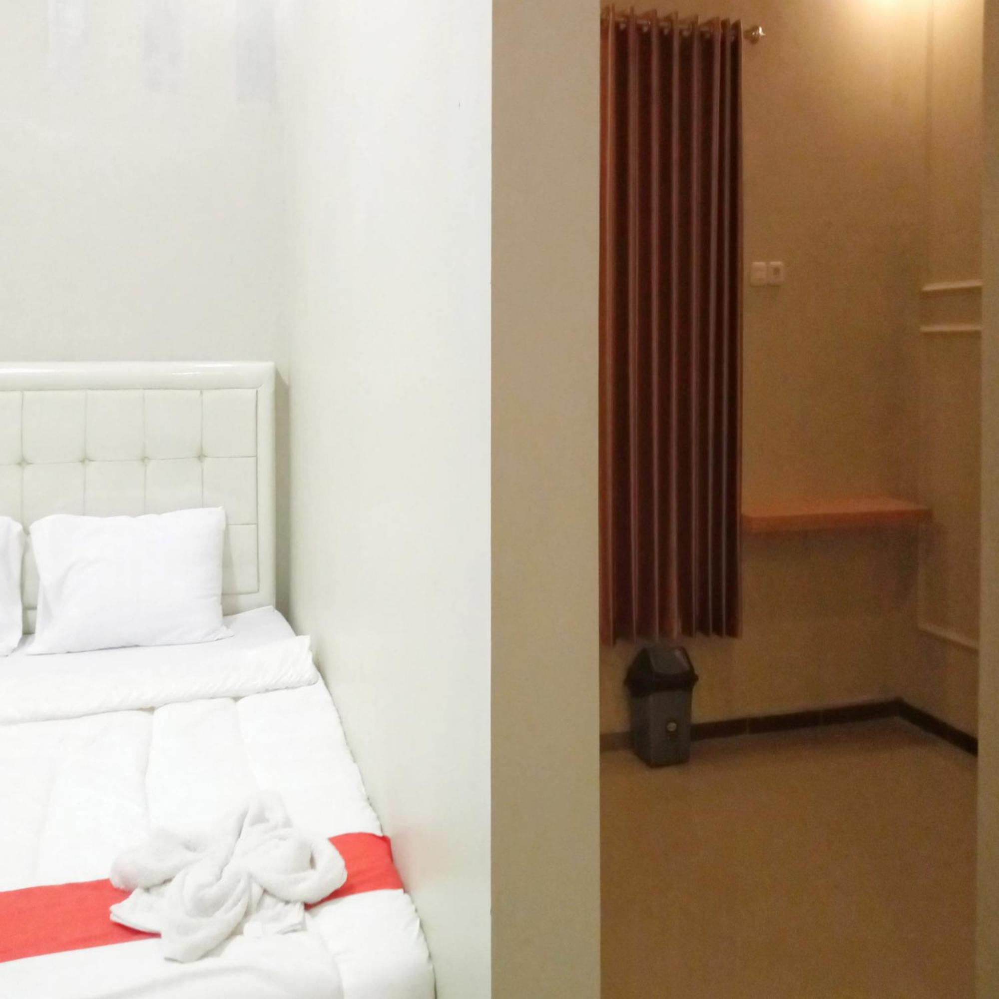 Rifal Inn Mitra Reddoorz Тегал Экстерьер фото
